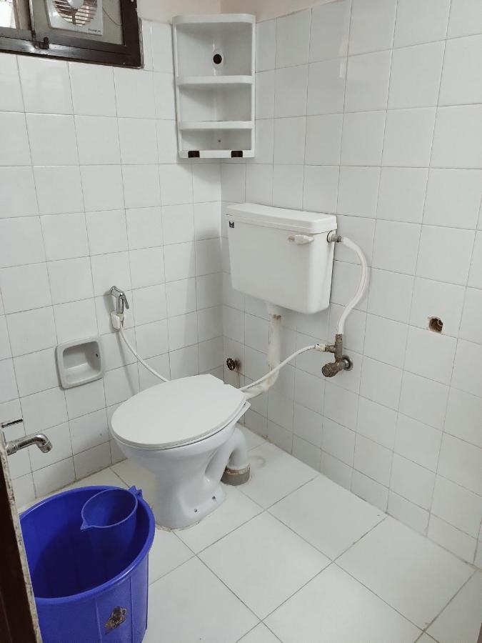 Hotel Maple Regency Kochi Esterno foto